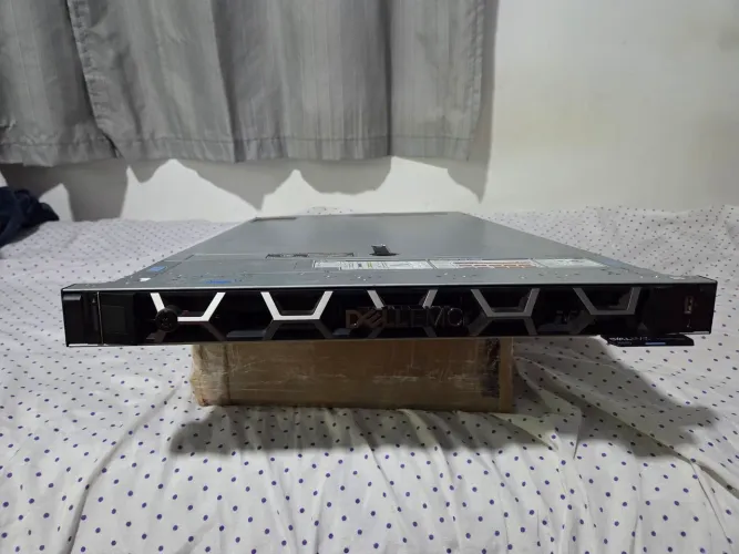 Servidor Dell R640, 2x intel xeon silver, 256gb de ram, ssd 240gb.