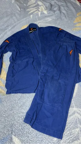 Kimono infantil