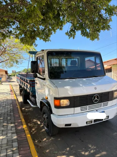 Mercedes Benz 710 Turbinada Carroceria