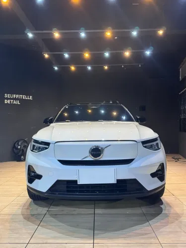 Volvo XC40 Recharge Plus (elétrico) 2023