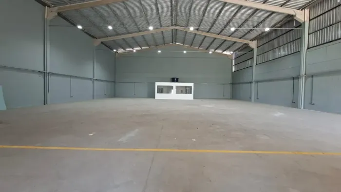 Aluga Galpão (825 m²) Jardim Limoeiro - Serra/ES