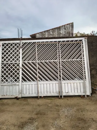 Portão de correr automático + grade e portão social