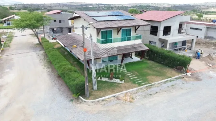 Casa de condomínio a venda em Gravatá/PE! Com 5 suítes e piscina privativa!