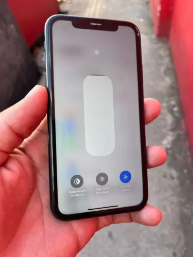 iPhone XR 64 GB TUDO FUNCIONANDO R$450