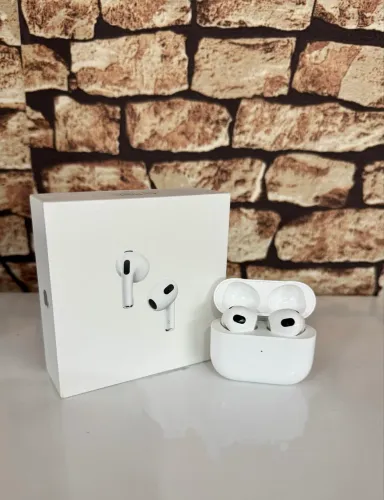AirPods 3 Apple