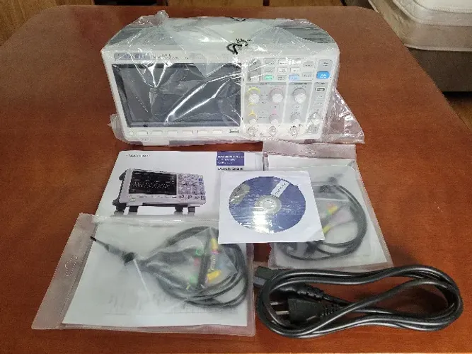 Osciloscópio Digital 200MHz 2 canais Siglent SDS1202X-E