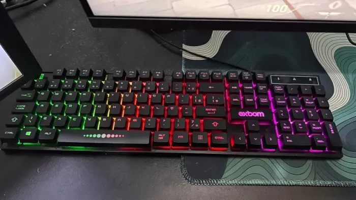 teclado gamer mecânico 100%