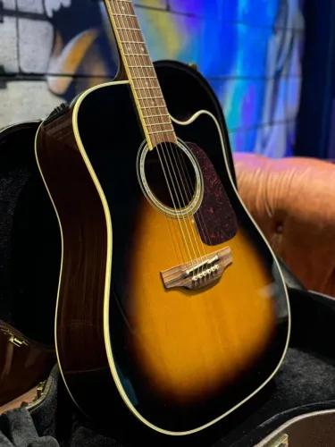 Takamine japones Ptu 241