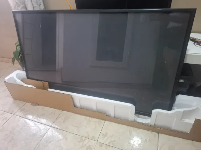 Televisão 65 polegadas