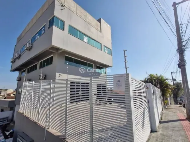 Sobreloja Comercial para Alugar no Estreito 125 m², Ar-Condicionado e Vaga de Garagem em