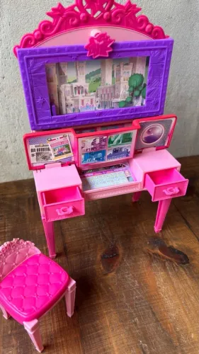 Penteadeira da Barbie