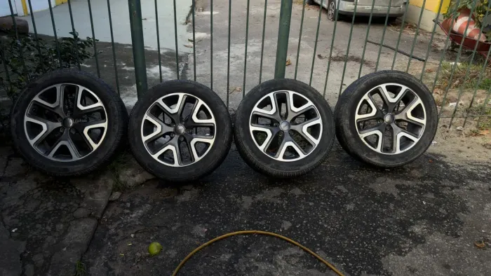 Vendo jogo de rodas Jeep renegade aro 18
