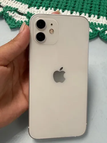 Vende-se um IPhone 12