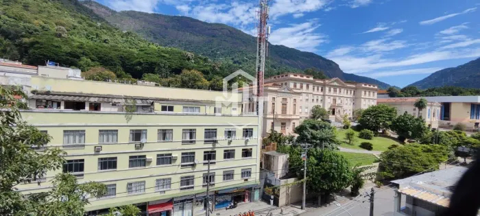 MLT Imobiliária Vende - Cód 977 - Apartamento na Rua Conde de Bonfim Tijuca .