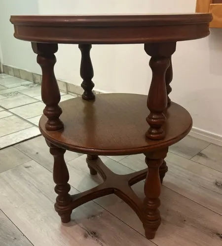 Mesa Lateral/Apoio de Madeira - Estilo Clássico