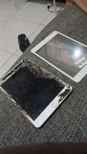 Ipad Mini 4 (Retirada de peças)