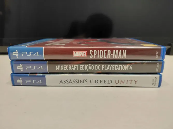 PACOTÃO PS4: Spider-Man + Minecraft Legacy + Assassin?s Creed Unity (Signature Edition)