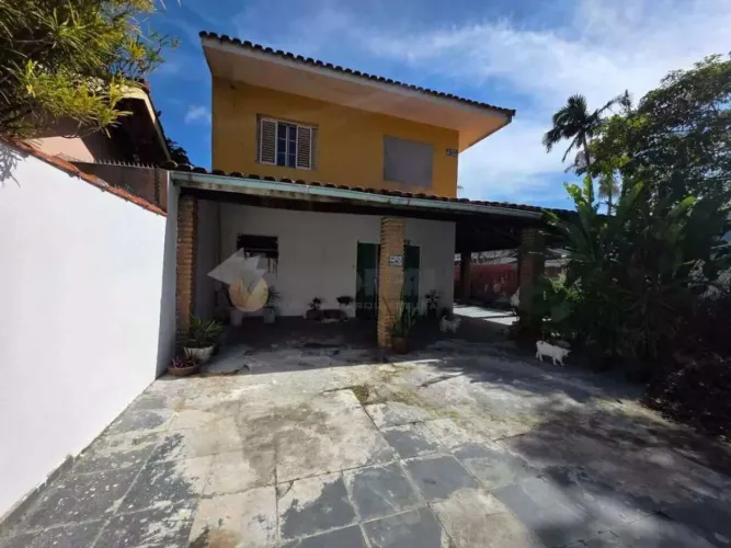 Sobrado à venda em São Sebastião, Barequeçaba, com 3 quartos, 240m²
