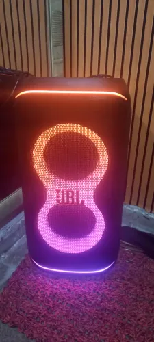 Caixa de som JBL 