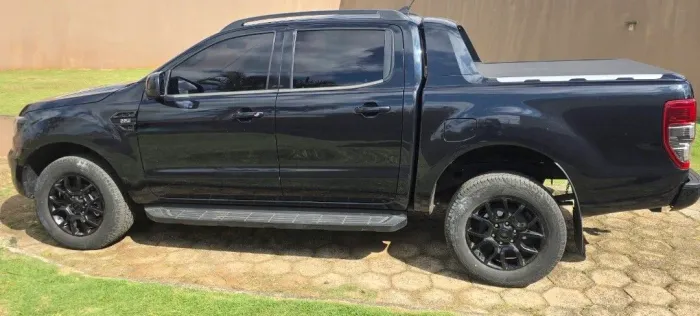 Ford Ranger Black 2.2 4X2 CD Diesel AUT 2022