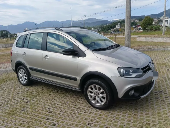Volkswagen Spacecross 1.6 MI Total Flex 8V 2014