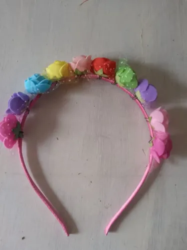 Tiara com Rosas Coloridas