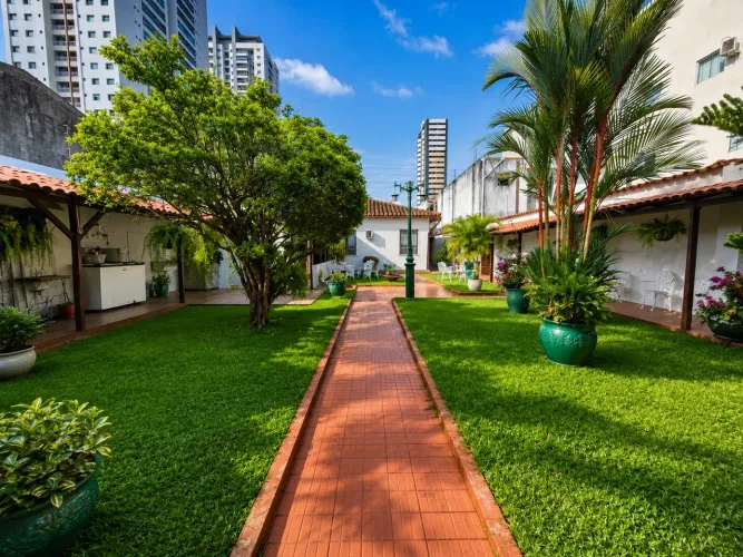 Casa gigante na Barão - 1.333m2