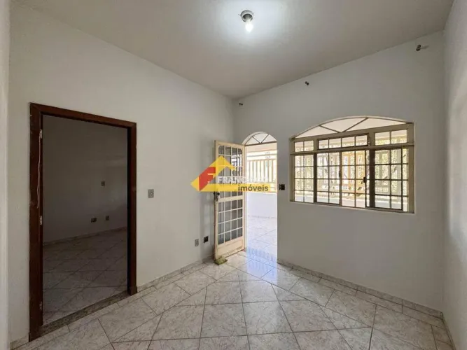 Apartamento para aluguel, 3 quartos, 1 suíte, 2 vagas, Chanadour - Divinópolis/MG