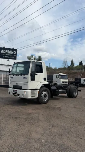Ford Cargo 1317 Modelo 2009