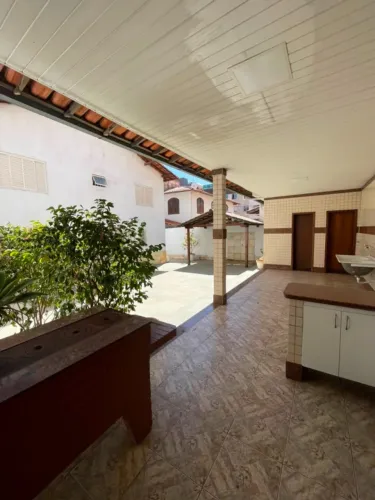 Casa com 5 quartos para alugar em Belo Horizonte