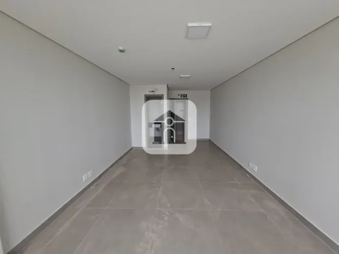 Sala comercial para locação no bairro Granja Marileusa