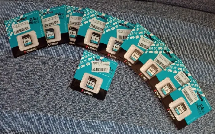 Kit 10 Cartões SD 64GB Kingston Canvas Go Plus 200MB/s 4K U3 V30 Original (Novo e Lacrado)