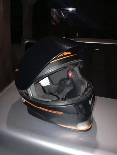 Capacete