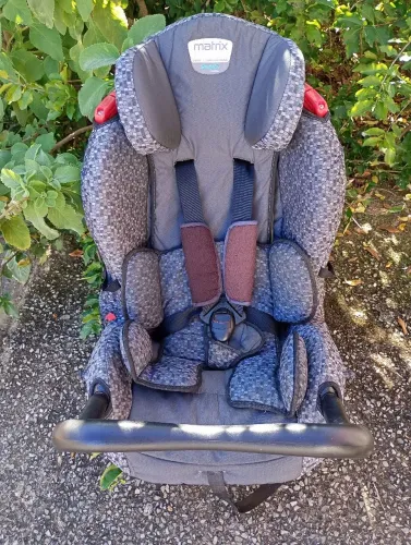Cadeirinha de carro até 25 kilos reclinável