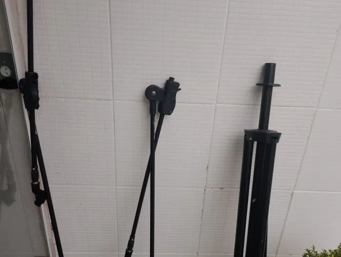 Kit Pedestal de microfone + caixa