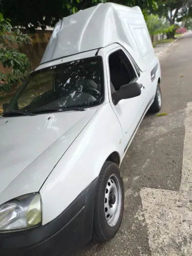 Ford Courier 1.6 L/ 1.6 Flex 2009