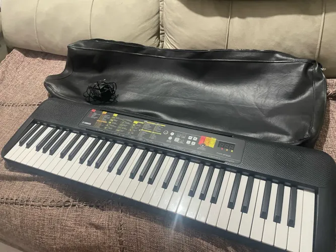 Teclado yamaha ps-f52