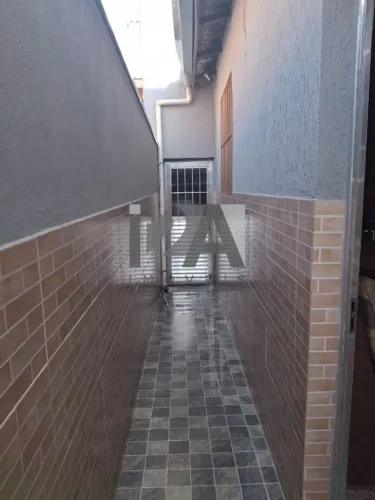 Duas casas no mesmo terreno, na vila das merces, Carapicuiba - SP, sendo 4 dormitórios, 1 