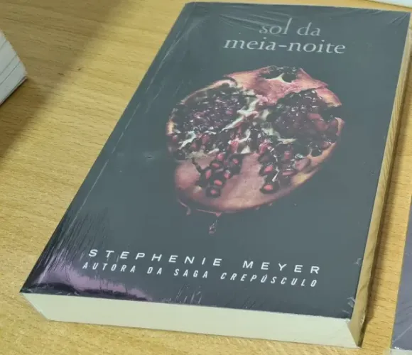 Oportunidade Livro Lacrado Sol da Meia-noite R$ 24,90