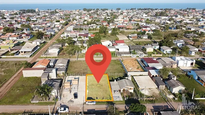 Terreno no bairro Jardim Ultramar