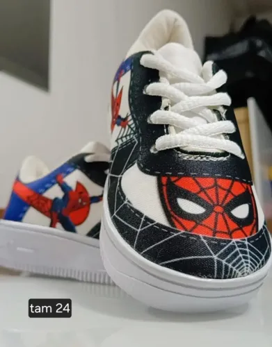 Tênis  infantil  homem aranha 