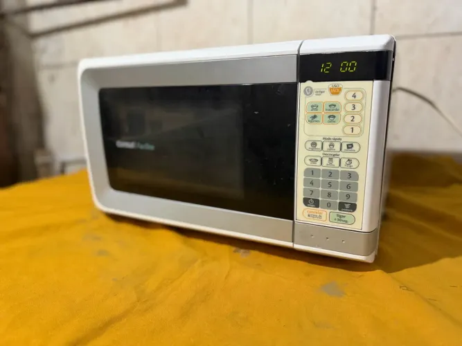 Microondas cônsul branco! 21 litros
