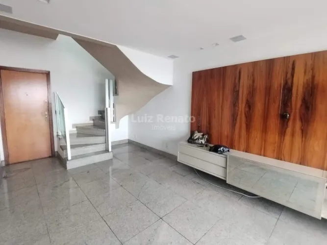 Cobertura para aluguel, 4 quartos, 245m² de área no Colégio Batista.