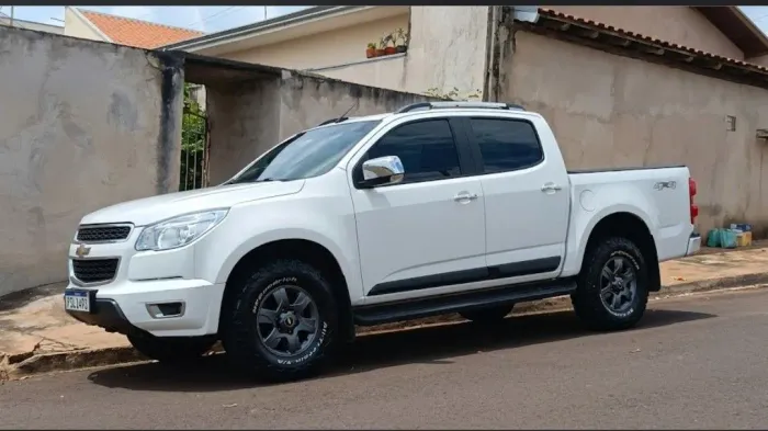 Chevrolet S10 Pick-up LT 2.8 TDI 4X4 CD Diesel AUT 2013