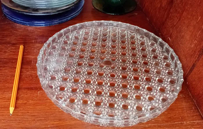Antigo prato de bolo em Cristal Mauá.