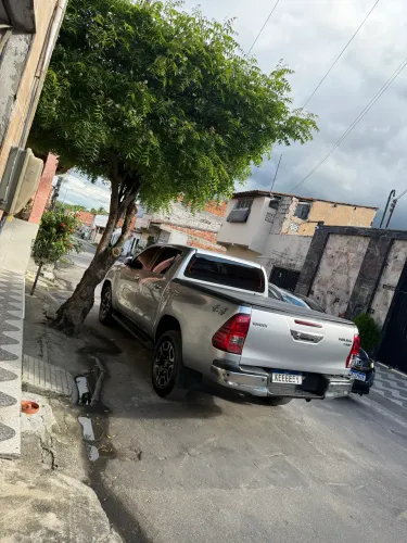 Toyota Hilux CD SRV 4X4 2.8 TDI Diesel Aut. 2022