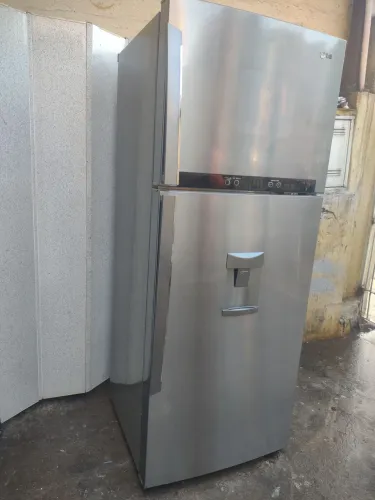 VENDE-SE GELADEIRA LG INOX COM DISPENSER ?