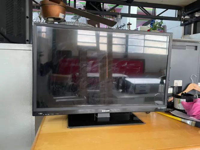 Tv Semp LCD 32 Polegadas com Defeito 