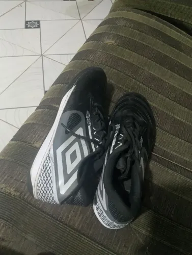 Chuteira umbro futsal
