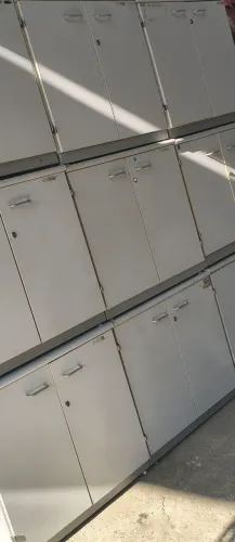 Armário Duas Portas Escritório Casa Usado